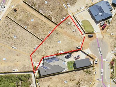 18  Barrett Cove, Dongara WA 6525