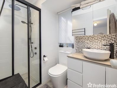 8 Little Harold Street, Bellevue WA 6056