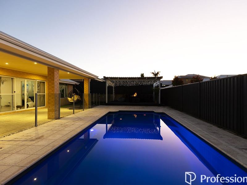 8 Marengo Close, Aveley WA 6069