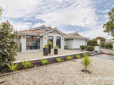 40 Rupara Circle, Quinns Rocks WA 6030