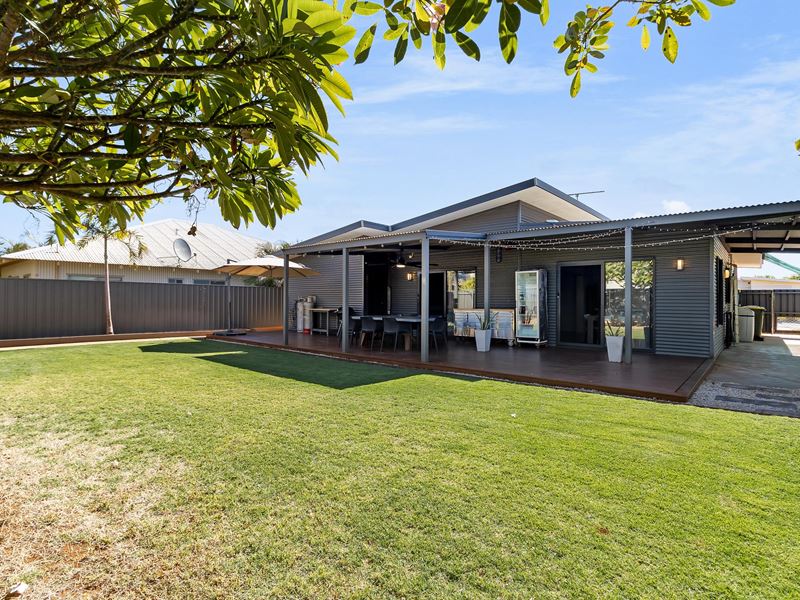 8 Bardurra Street, Baynton WA 6714