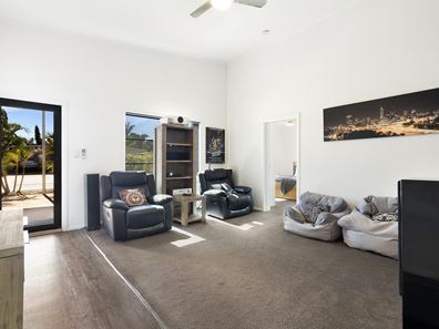 8 Bardurra Street, Baynton WA 6714