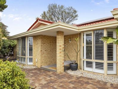 38 Flinders Avenue, Hillarys WA 6025