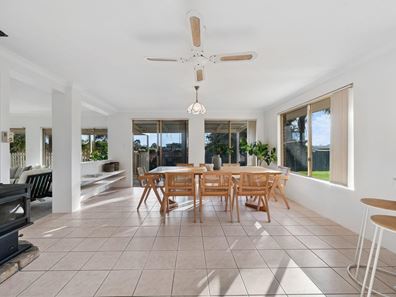 3 Welsh Court, Leeming WA 6149