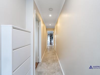 11 Carmichael Street, Beckenham WA 6107
