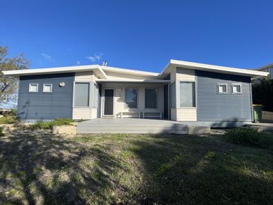 6 Collett Place, Guilderton WA 6041
