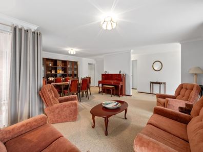10 Morundah Place, Kelmscott WA 6111