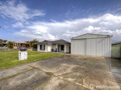75 Solandra Way, Forrestfield WA 6058