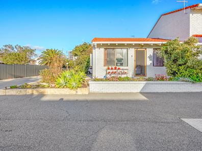 5/35B Halls Head  Parade, Halls Head WA 6210