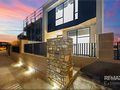 5a Dandenong Parade, Clarkson WA 6030