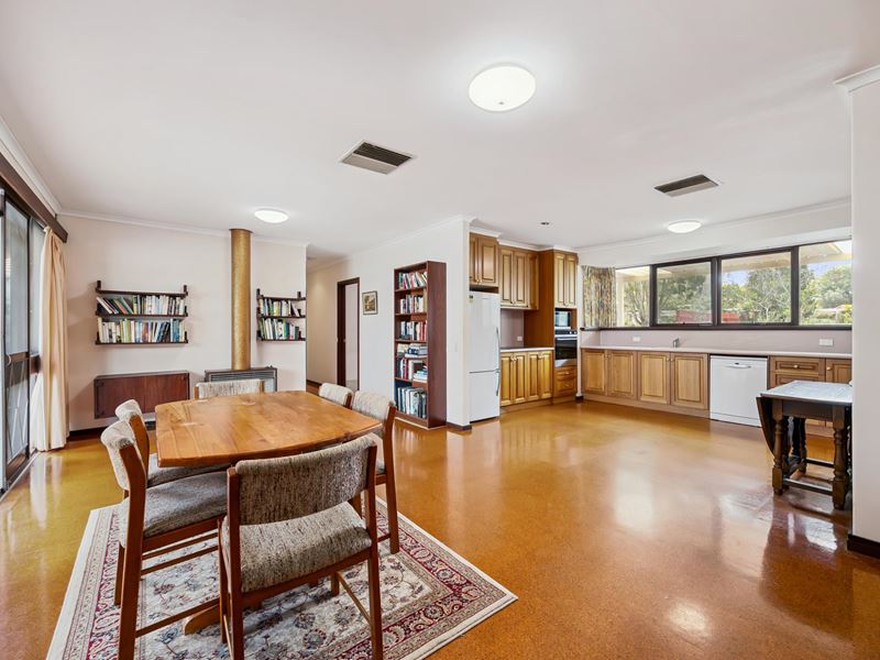 13 Nunweek Street, Booragoon WA 6154