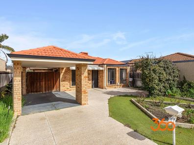 10 Sorrento Turn, Ellenbrook WA 6069
