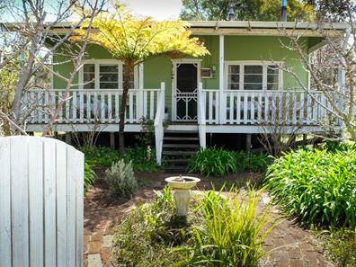 7 Marginata Crescent, Dwellingup WA 6213