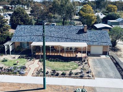 73 McLennan Street, Quairading WA 6383
