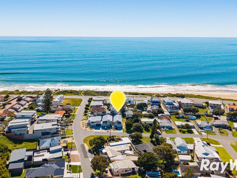26 Sharland Street, Halls Head WA 6210