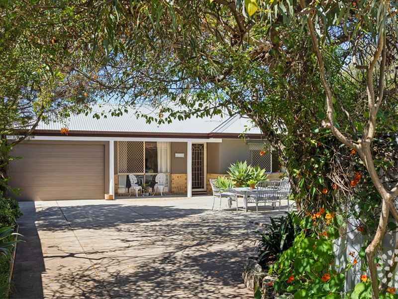37A Nicholas Crescent, Hilton