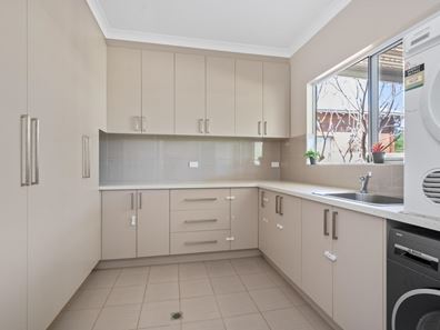 98 Ward Street, Lamington WA 6430