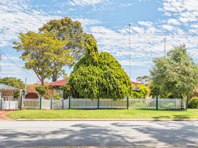 107/Rochester Circle, Balga WA 6061