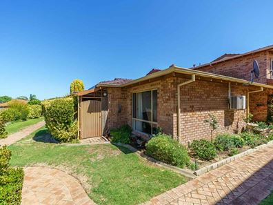 76/7 Harman Road, Sorrento WA 6020