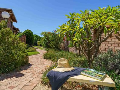 76/7 Harman Road, Sorrento WA 6020
