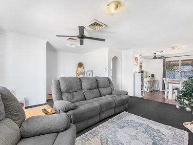 15 McCamey Loop, Baynton WA 6714