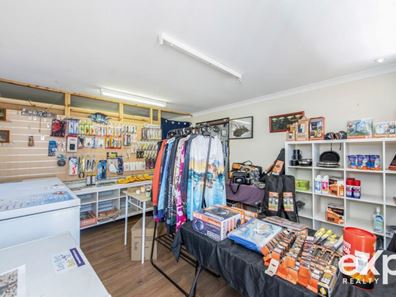 51 South Western Highway, Waroona WA 6215