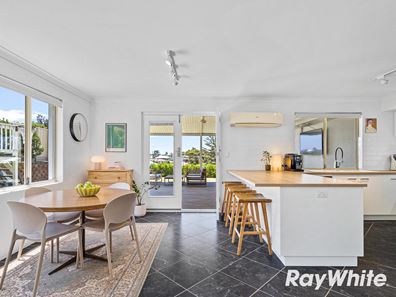11B Allan Place, Halls Head WA 6210