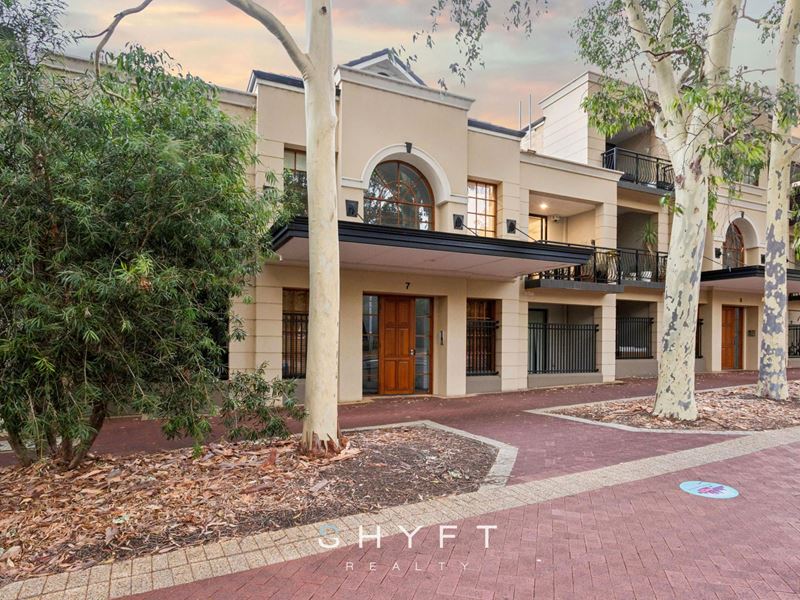 7D Shenton Avenue, Joondalup WA 6027