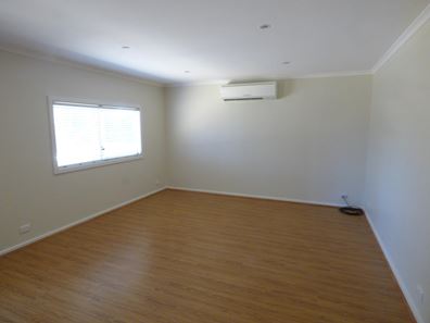 22 Snell St, Merredin WA 6415
