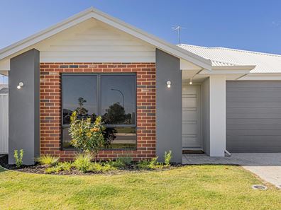 4 Platform Loop, Brabham WA 6055
