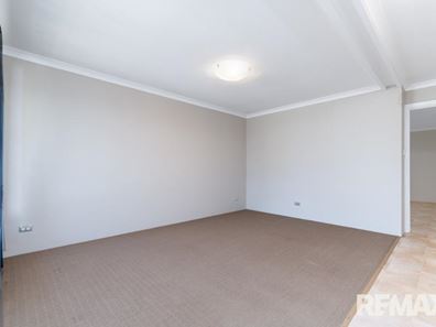 4 Splendens Avenue, Banksia Grove WA 6031