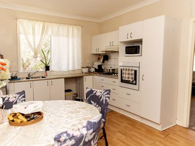 8 Dampier Street, Bruce Rock WA 6418