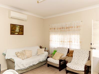 8 Dampier Street, Bruce Rock WA 6418