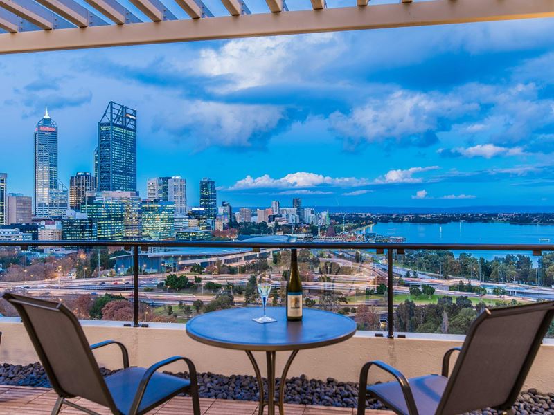 8/6 Bellevue Terace, West Perth