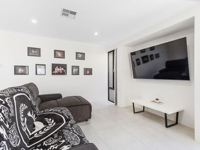 17 Perinone Glade, Brabham WA 6055