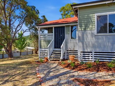 19 Dunnet Road, Nannup WA 6275