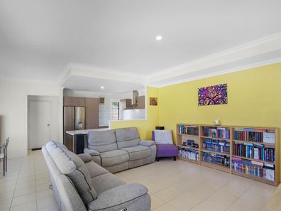47B Matta Way, Pearsall WA 6065