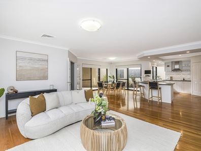 8 Hogg Avenue, Salter Point WA 6152