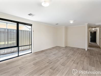 92 Blackmore Loop, Brabham WA 6055