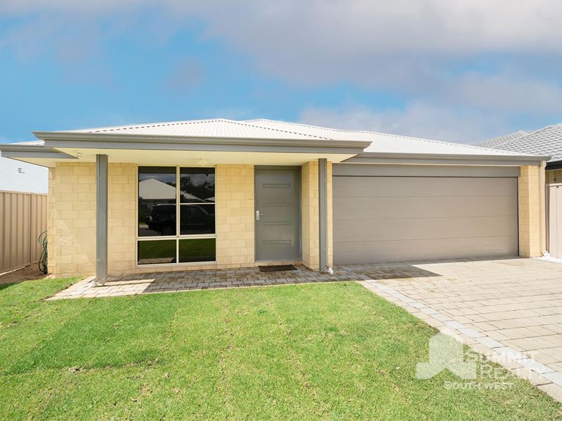 10 Dichiera Bend, Dalyellup WA 6230