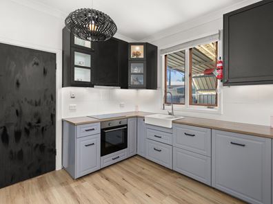 18 Balgore  Way, Carey Park WA 6230