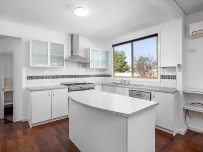 9 Charterhouse Street, Carey Park WA 6230
