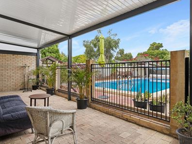 30 Macedon Place, Craigie WA 6025