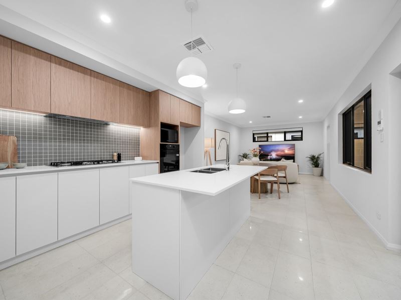 7B Wagin Lane, Doubleview WA 6018
