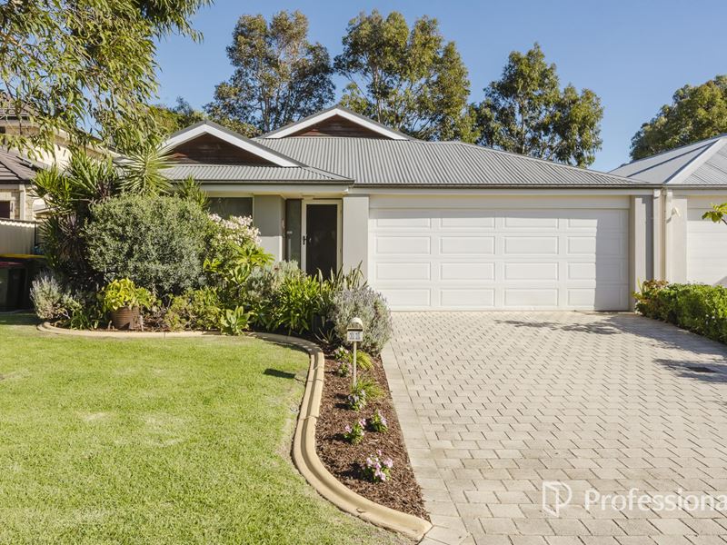 11 Myall Fairway, Clarkson