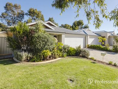 11 Myall Fairway, Clarkson WA 6030