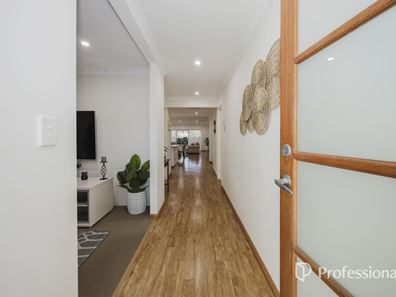 11 Myall Fairway, Clarkson WA 6030