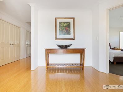 4 Hird Rd, Success WA 6164
