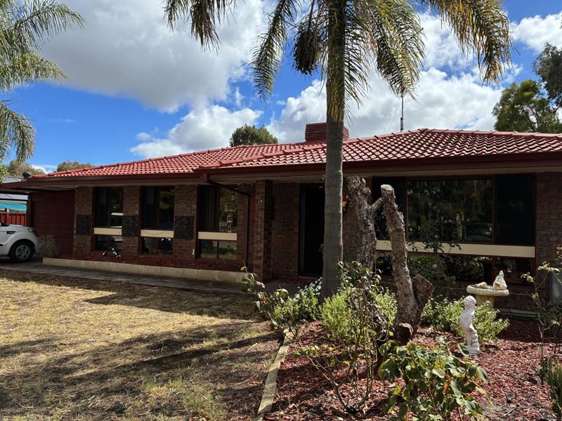 13 The Elbow, Swan View WA 6056