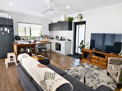 25 Rolinson Drive, Kalannie WA 6468
